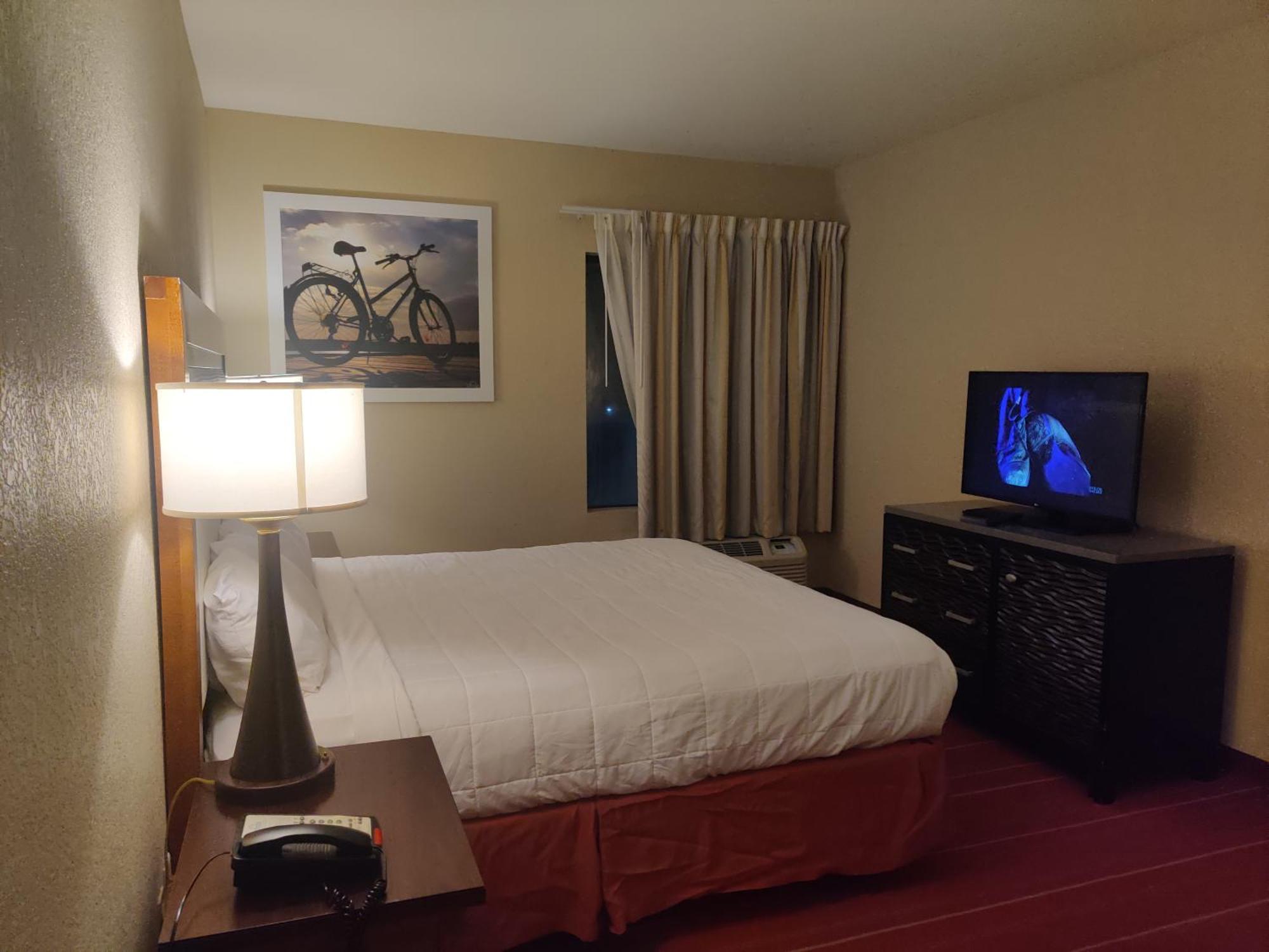 Days Inn By Wyndham Semmes Мобил Экстерьер фото