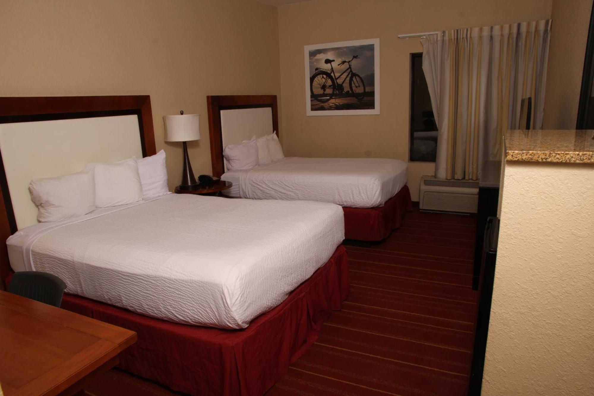 Days Inn By Wyndham Semmes Мобил Экстерьер фото