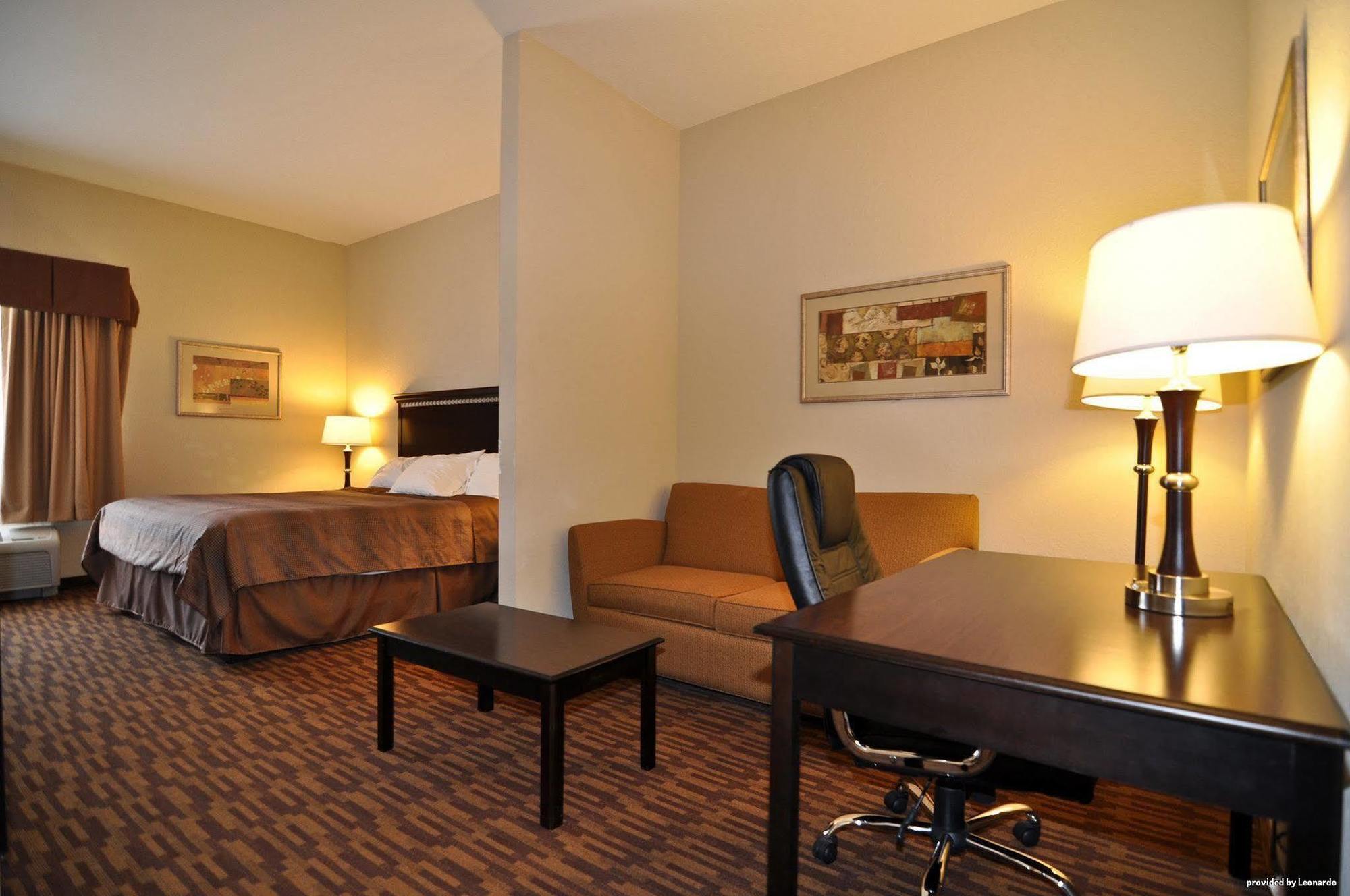 Days Inn By Wyndham Semmes Мобил Номер фото